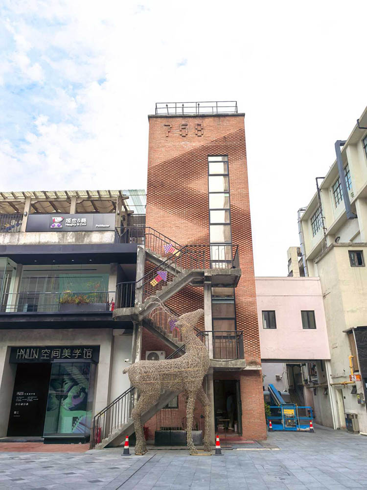 “陪伴经济” 火爆:“地陪” 陪游,年轻人的新社交选择?