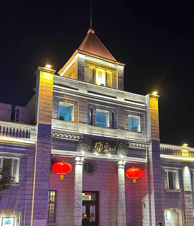 “陪伴经济”火爆来袭,地陪服务成新潮流,单身狗也能乐享出游!